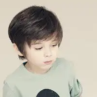 qq头像情侣小孩