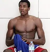 为什么nba球员腹肌并不明显