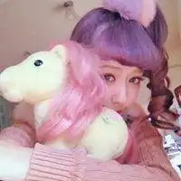 原宿风彩虹光女生头像微信头像图片大全