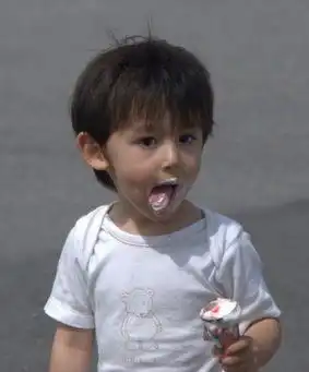 这是谁的儿子啊...