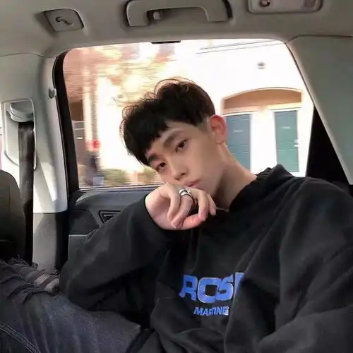 小哥哥,你的头像也太好看了吧缺cp嘛,我可以