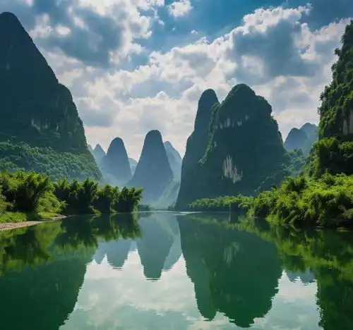 广西最建议去的三个城市南宁的多彩,桂林的山水,北海的浪漫