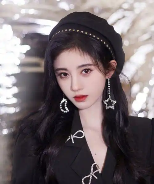 当红小花鞠婧祎终于有部现代剧,满月之下请相爱合作郑业成