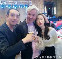 林瑞阳当着张庭的面与美女亲密无间,往日的恩爱已不复当初模样