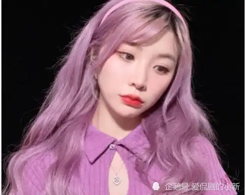 网红爆胎草莓粥素颜照曝光,五官精致青春靓丽,被赞素颜好漂亮呀