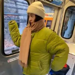郑氏姐妹真人秀开拍,郑秀妍状态极好,郑秀晶长胖拍出大象腿