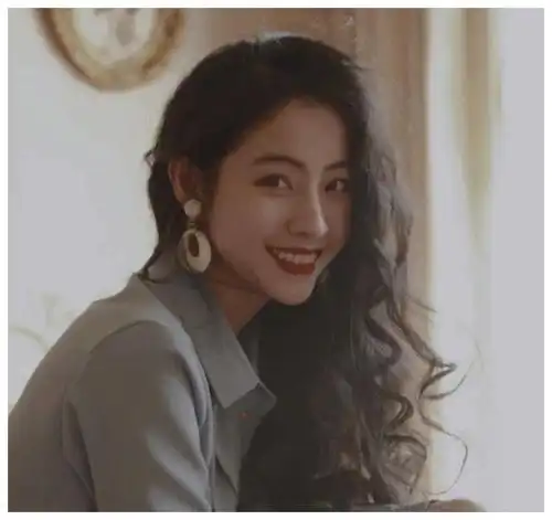 真人女头惟愿你万事如意,平安喜乐