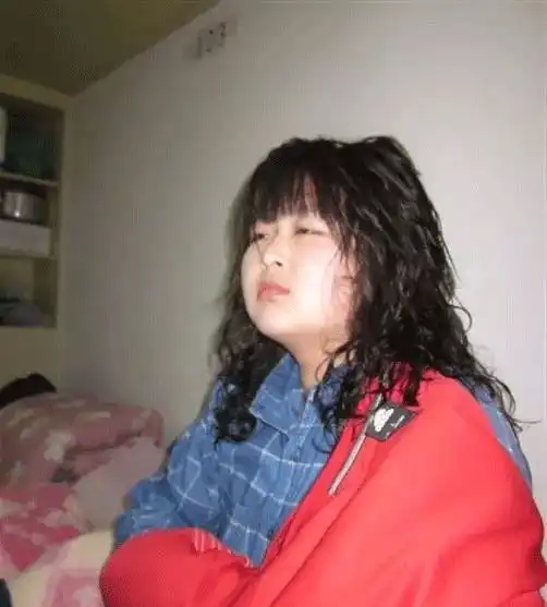 女生大学前后对比照,大学校园真是整容机构啊