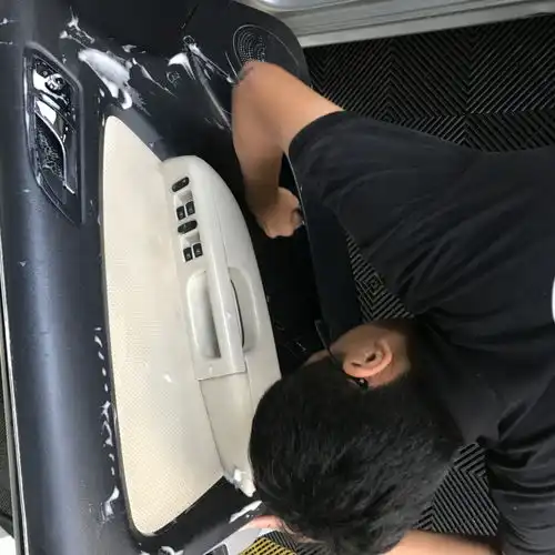 洗车不讲究,爱车常维修