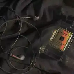 微信朋友圈背景图黑色系