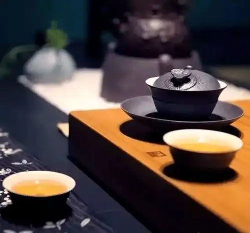 人生若茶,拿得起,也就放得下角落