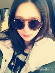 明星装嫩自拍利器李小璐倪妮赛过90后杨紫