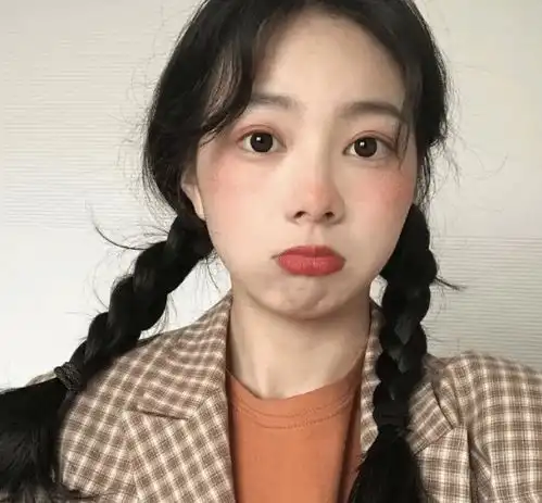 女生脸上若有这3点特征,几乎很少招惹异性缘,中一条别不重视