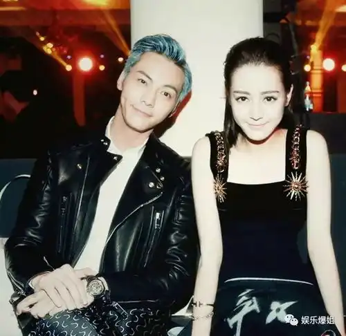 杨洋郑爽难合体电视剧本任胡歌挑陈伟霆迪丽热巴关系赵丽颖新剧宝贝计划里的baby长大后