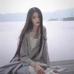 未见青山老,昔人已白头