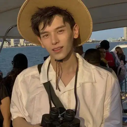 能让你高兴的人太多了,我就先告辞了