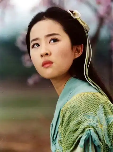 让人一眼就爱上的古装女神,原来这就是怦然心动
