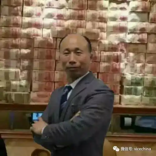 世界大同教主和其信徒黑粉的末日狂欢