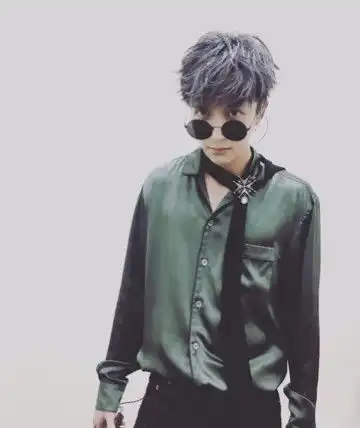 薛之谦头像.joker.xue