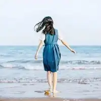 背影头像高清女生唯美女生唯美漂亮的背影头像