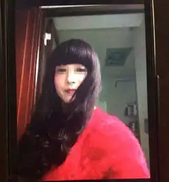 48岁大叔扮女装骗小鲜肉开房