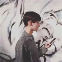 冷了就给自己一个拥抱