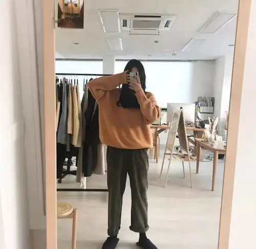 别再穿阔腿裤了2019最流行的奶奶裤才是真时髦