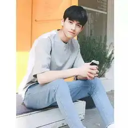 男生发型两边剃掉,一秒变帅哥
