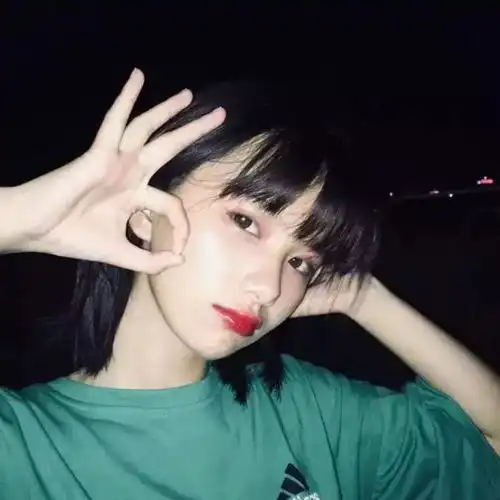我们都肆无忌惮的爱过,又小心翼翼的离开
