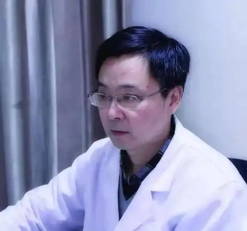 9月18日,山东省立医院超声医学科主任主任医师硕士生导师滕剑波来院坐诊