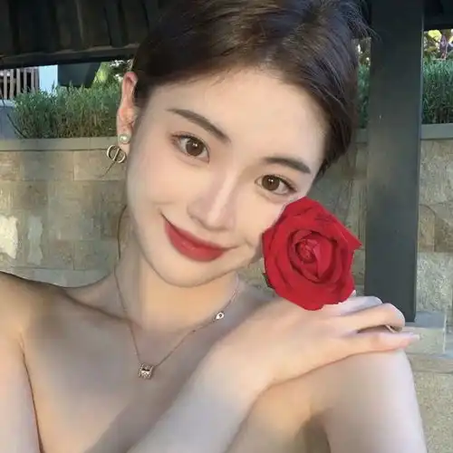 ins招桃花女头