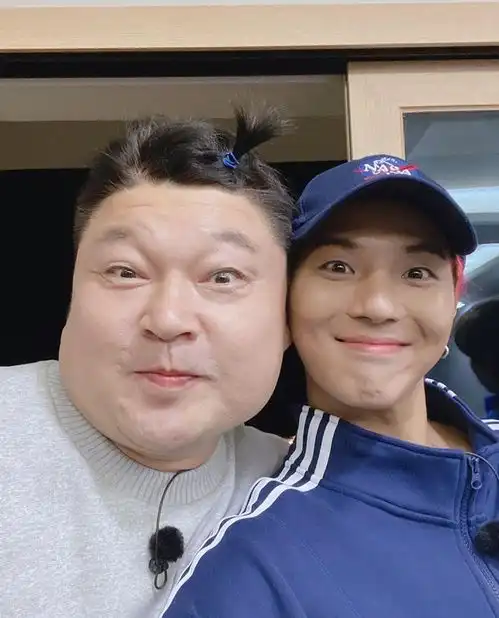 姜虎东脸是宋旻浩两倍大边伯贤jennie柳智敏,这些人脸也小