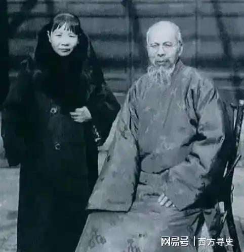 齐白石68岁时,朋友送他一个婢女,不到一年,婢女告辞待不下去