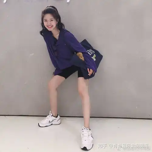 怎样评价赵露思