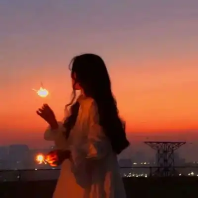落日余晖待你而归阳光女头