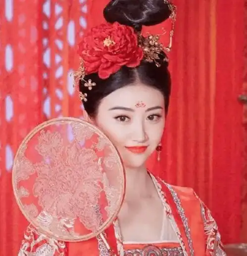 吃了熊心豹子胆了,连太监的女儿都敢冒充太后