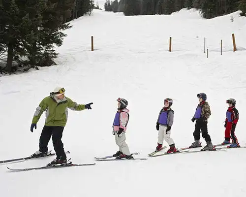 冰雪奇缘梦幻哈尔滨未来少年研学冬令营双卧7日