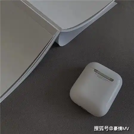ins黑白风格的背景图高级感静物图片