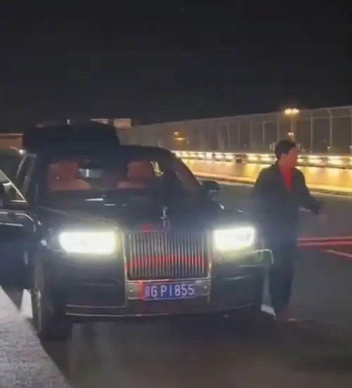 长城再现豪车梦搭载自研v8,不用魏牌logo