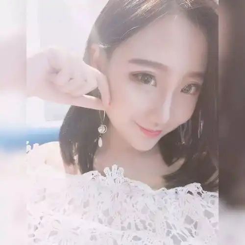 自拍达人第十期几天不见,帅哥美女是不是又萌出新高度啦