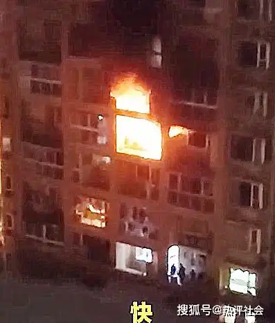 悲剧四川16岁少年放火烧家跳楼身亡,疑因中考成绩被父母批评