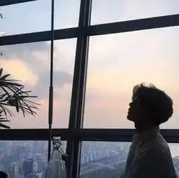 拜托各路大神帮个忙,找下这张情头的另一张在线等挺急的