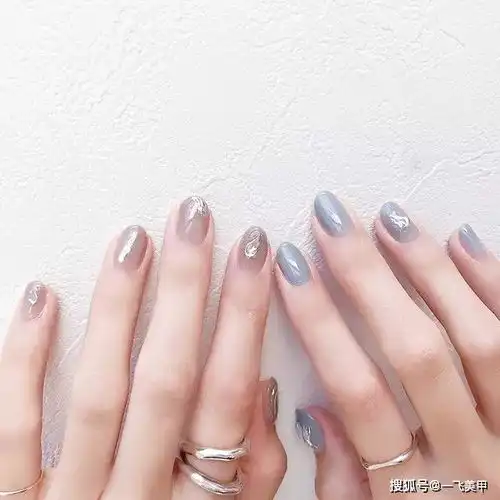 ins风ab款美甲不对称也好看