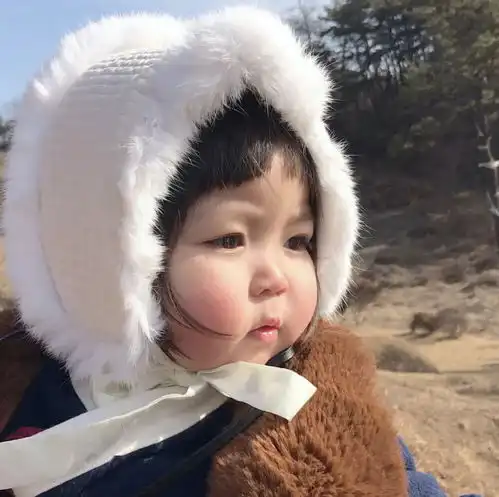 旧漫头像全世界都在催我长大你却心疼我的小翅膀