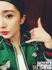 这些明星的自拍三分靠注定,七分靠滤镜