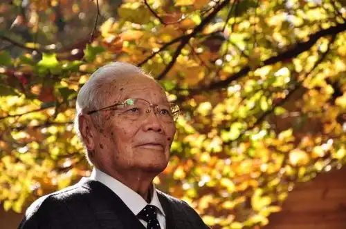 云南国医大师张震,生前总结的养生秘诀人活三口气,重点在脾胃