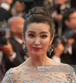 44岁的李冰冰,脸怎么变成了这样