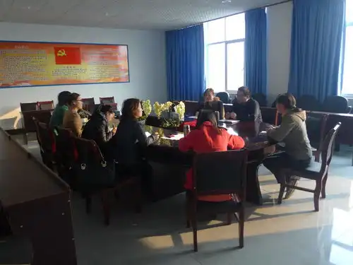 祝我院女教师三八妇女节快乐
