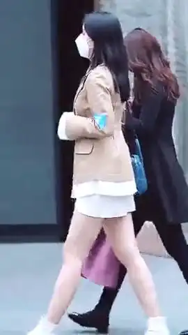 漂亮小姐姐都被口罩挡住了,看不见美女了