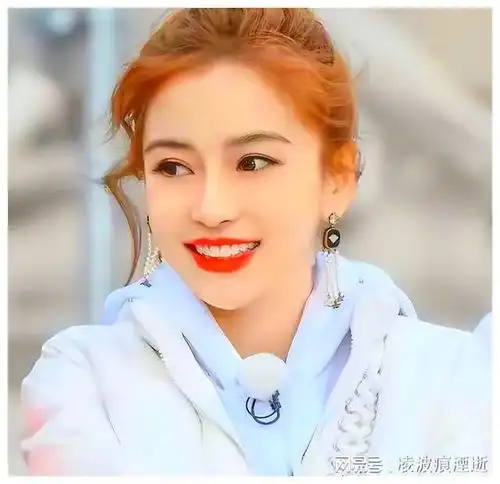 从众星捧月到人走茶凉,杨颖的自嗨生日宴,揭开了姐妹假面
